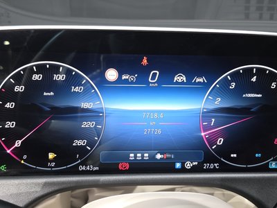 MERCEDES-BENZ E-CLASS - 8