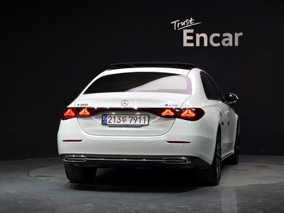 MERCEDES-BENZ E-CLASS - 4