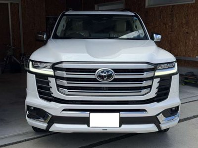 2026 Toyota LAND CRUISER 300 — миниатюра 3