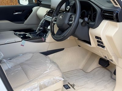 2026 Toyota LAND CRUISER 300 — миниатюра 9