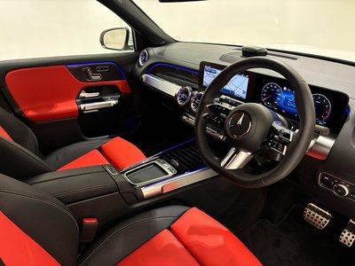 2025 Mercedes-BENZ GLB 照片 2