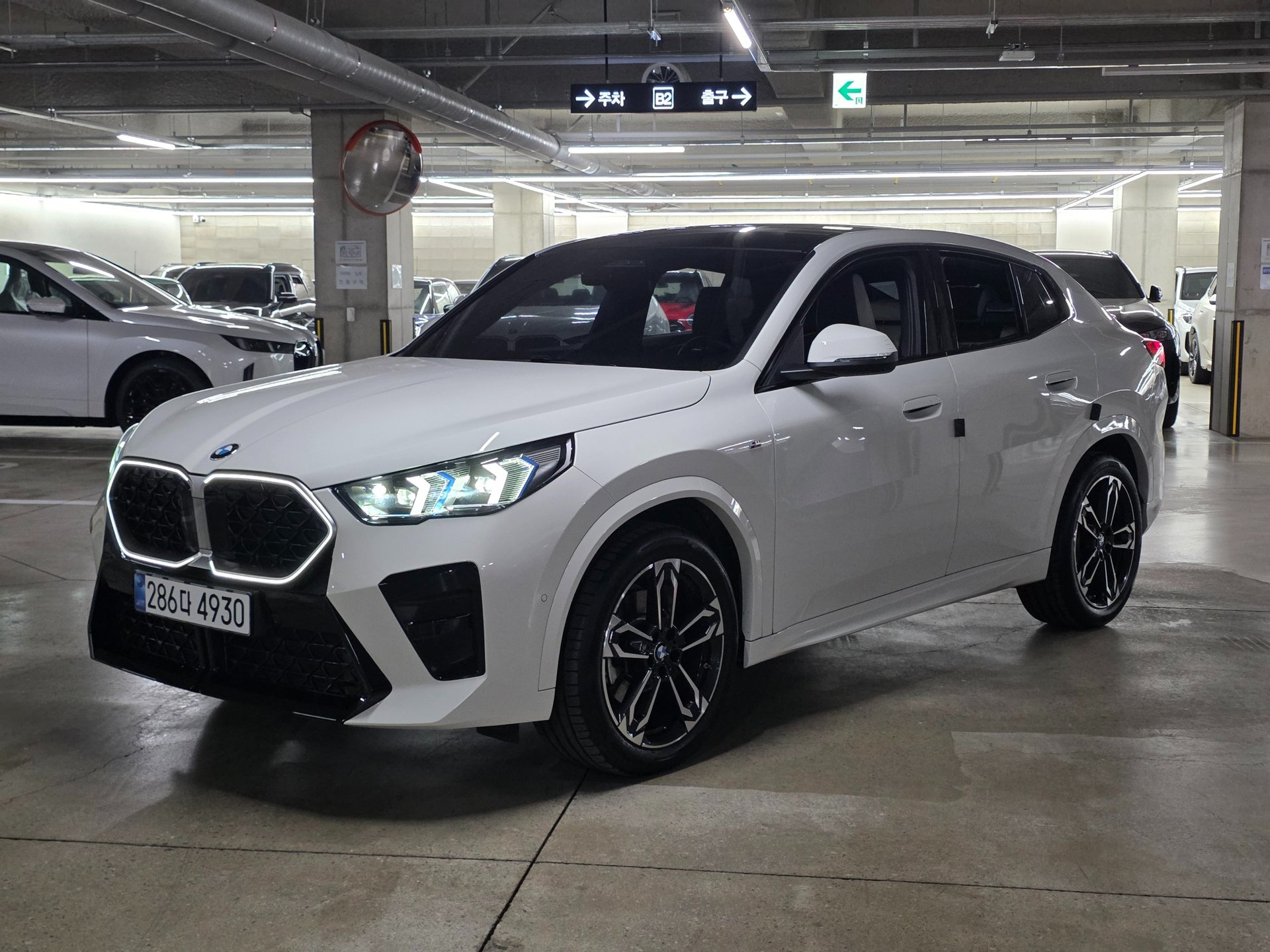 BMW X2 - View 1