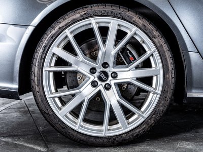 2017 AUDI RS6 AVANT — миниатюра 24