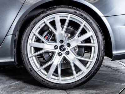 2017 AUDI RS6 AVANT — миниатюра 22