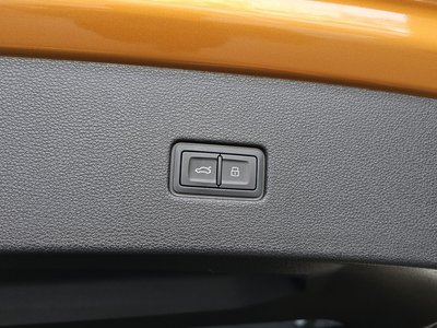2021 AUDI Q8 — миниатюра 33