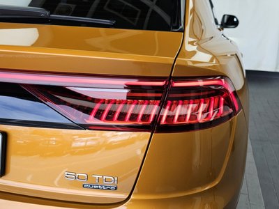 AUDI Q8 - 10
