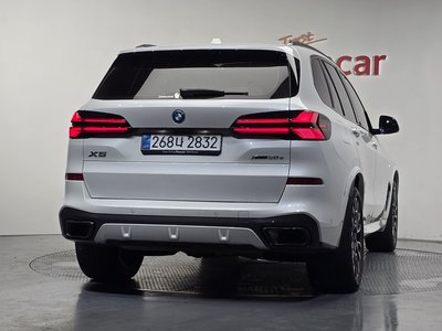 صورة 4 لـ 2025 BMW X5
