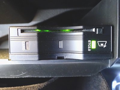 MERCEDES-BENZ GLC - 10