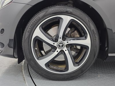 MERCEDES-BENZ E-CLASS - 6