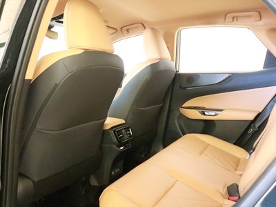 2024 Lexus NX — миниатюра 24