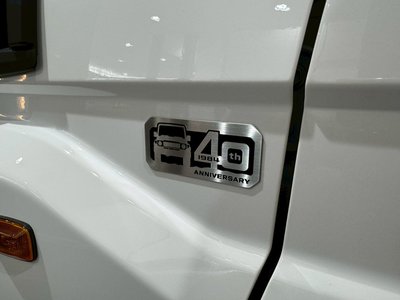 TOYOTA LAND CRUISER 70 - 8