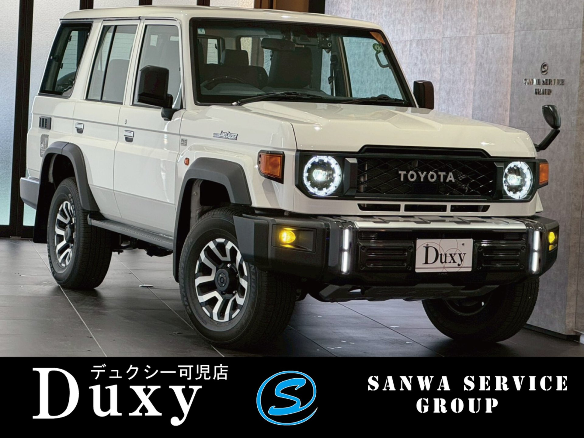 TOYOTA LAND CRUISER 70 - View 1