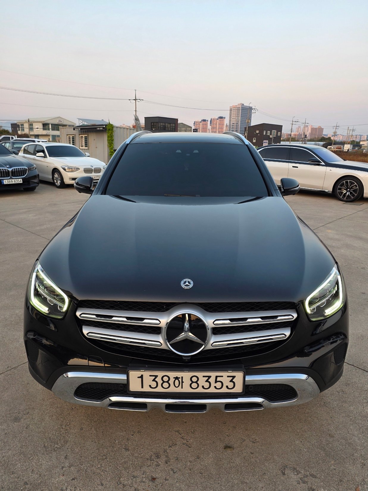 MERCEDES-BENZ GLC - View 1