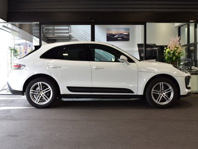PORSCHE MACAN - 6