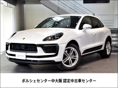 PORSCHE MACAN - 1