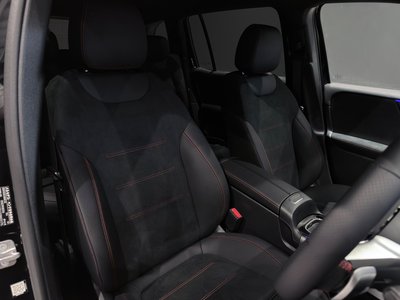 MERCEDES-BENZ GLB - 6