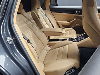 2018 Porsche PANAMERA 缩略图 17