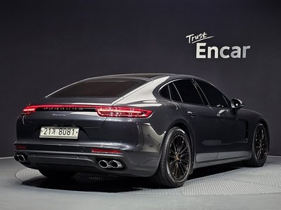 صورة 4 لـ 2018 Porsche PANAMERA
