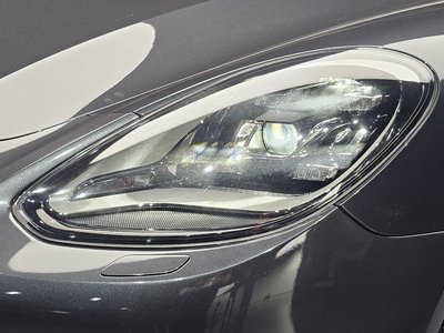 صورة 9 لـ 2018 Porsche PANAMERA