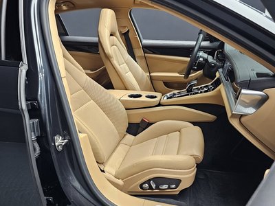 2018 Porsche PANAMERA 缩略图 16
