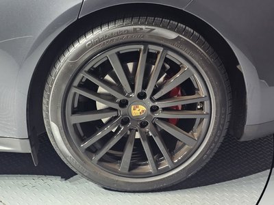 صورة 8 لـ 2018 Porsche PANAMERA