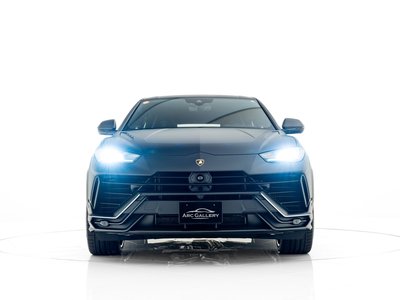 LAMBORGHINI URUS - 10