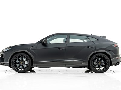 LAMBORGHINI URUS - 4