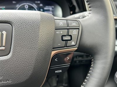 TOYOTA CROWN SPORT - 8