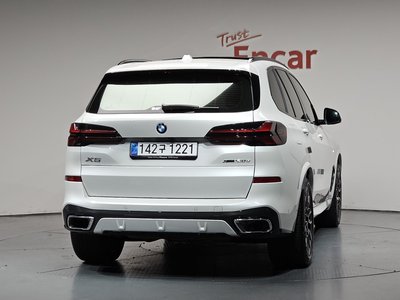 2025 BMW X5 photo 4