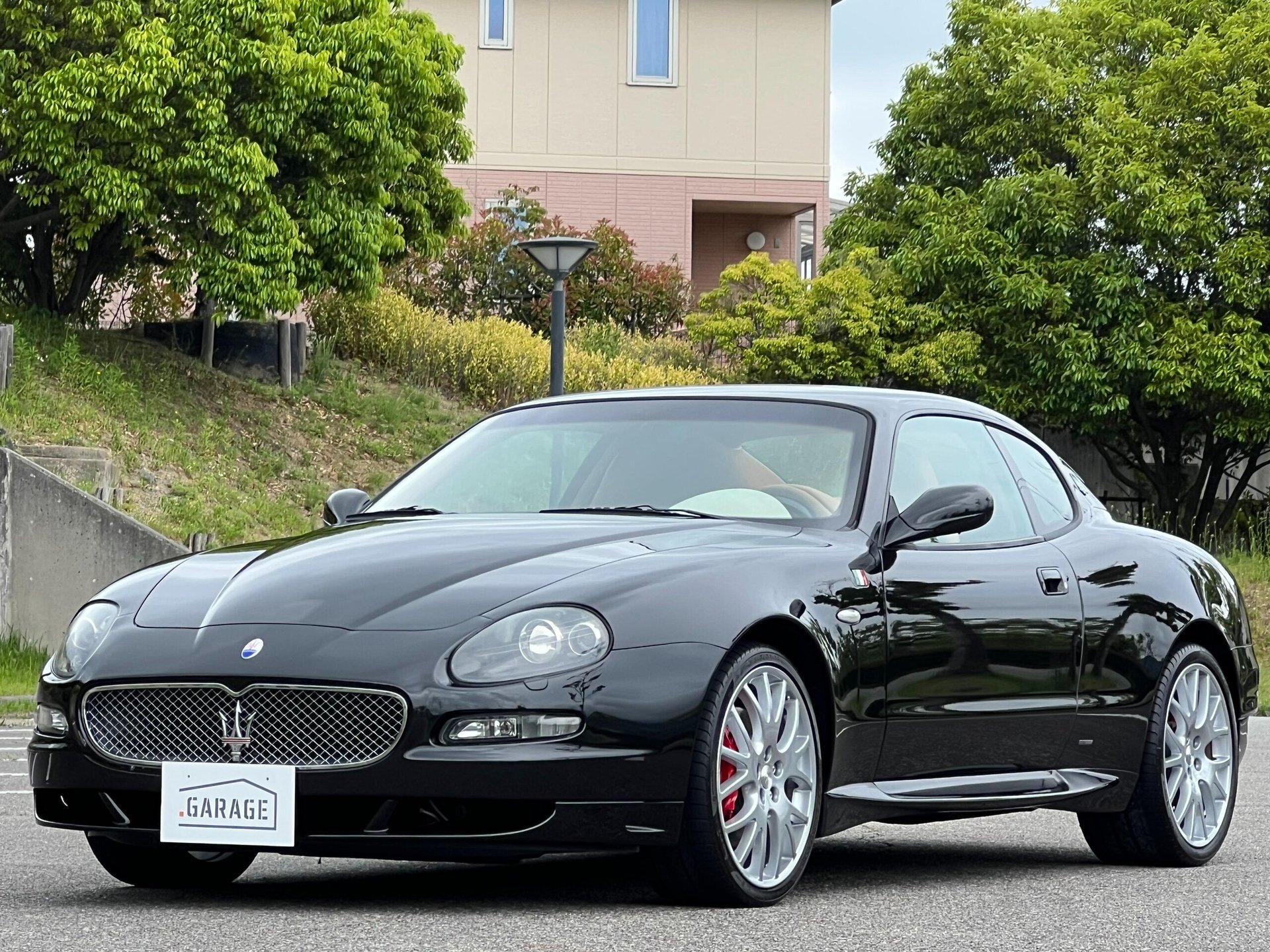 MASERATI COUPE - View 1