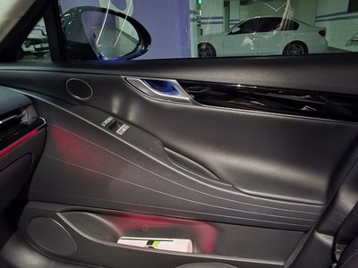 GENESIS G80 (RG3) - 10