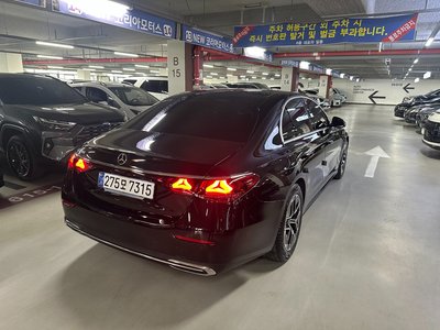 MERCEDES-BENZ E-CLASS - 6