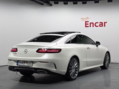 MERCEDES-BENZ E-CLASS - 3