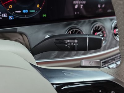 MERCEDES-BENZ E-CLASS - 9