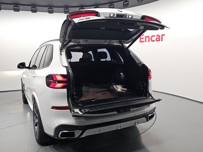2023 BMW X5 thumbnail 35