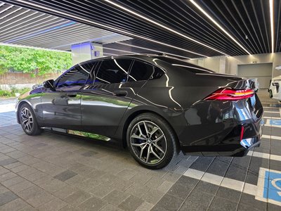 صورة 3 لـ 2026 BMW I5