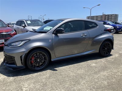2026 Toyota GR YARIS 照片 2