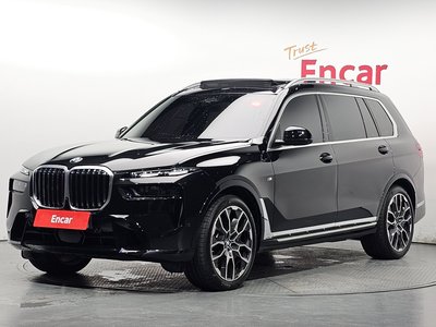 صورة 1 لـ 2025 BMW X7