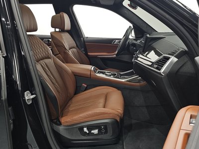 صورة 10 لـ 2025 BMW X7