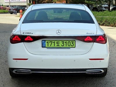 MERCEDES-BENZ E-CLASS - 3