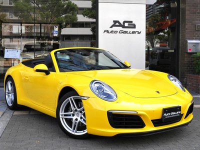 PORSCHE 911 CABRIOLET - 4