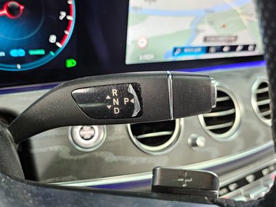 MERCEDES-BENZ E-CLASS - 9