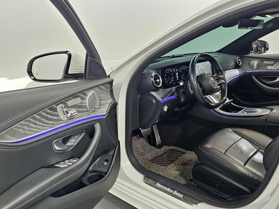 MERCEDES-BENZ E-CLASS - 10