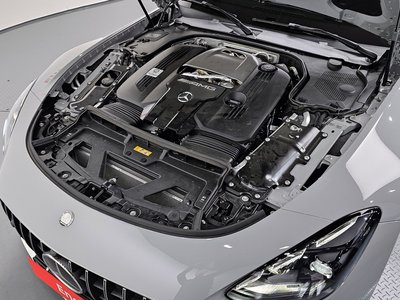 MERCEDES-BENZ GT AMG - 7