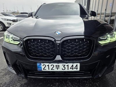 صورة 1 لـ 2023 BMW X4