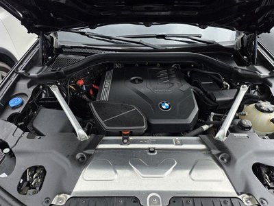صورة 2 لـ 2023 BMW X4