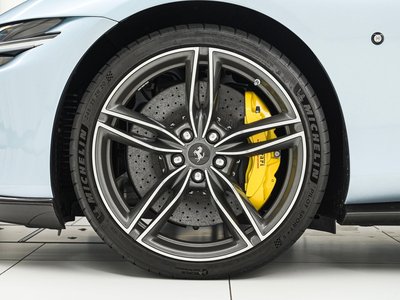 2026 Ferrari ROMA SPIDER — фото 9