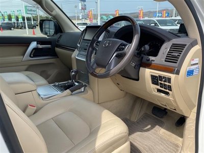 TOYOTA LAND CRUISER - 8