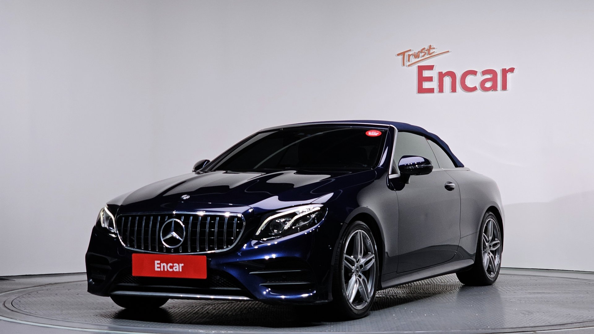 MERCEDES-BENZ E-CLASS - View 1