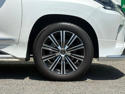LEXUS LX - 10